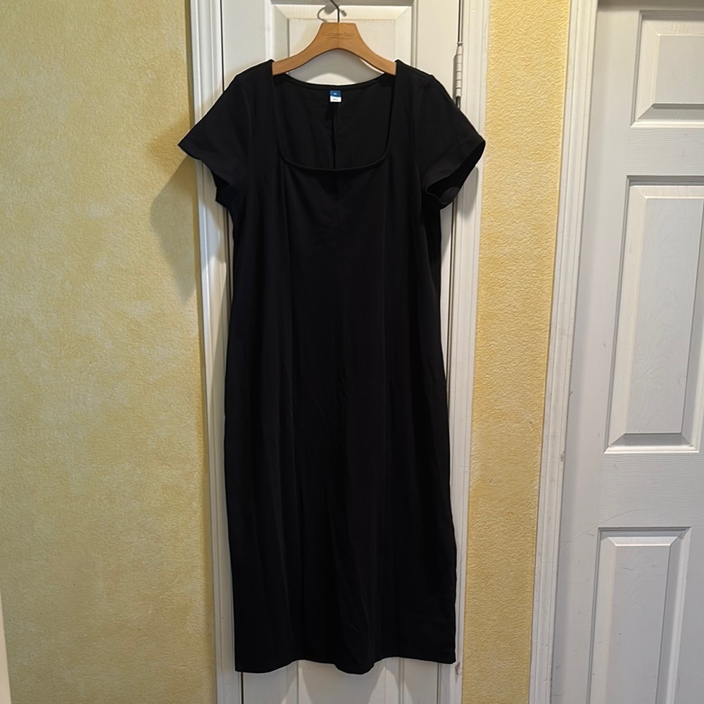 Old Navy Elegant Black Women's Sheath Dress